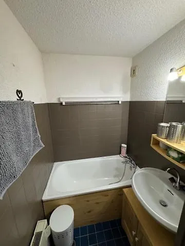 Le chalet des pistes Demi-Quartier 0*,